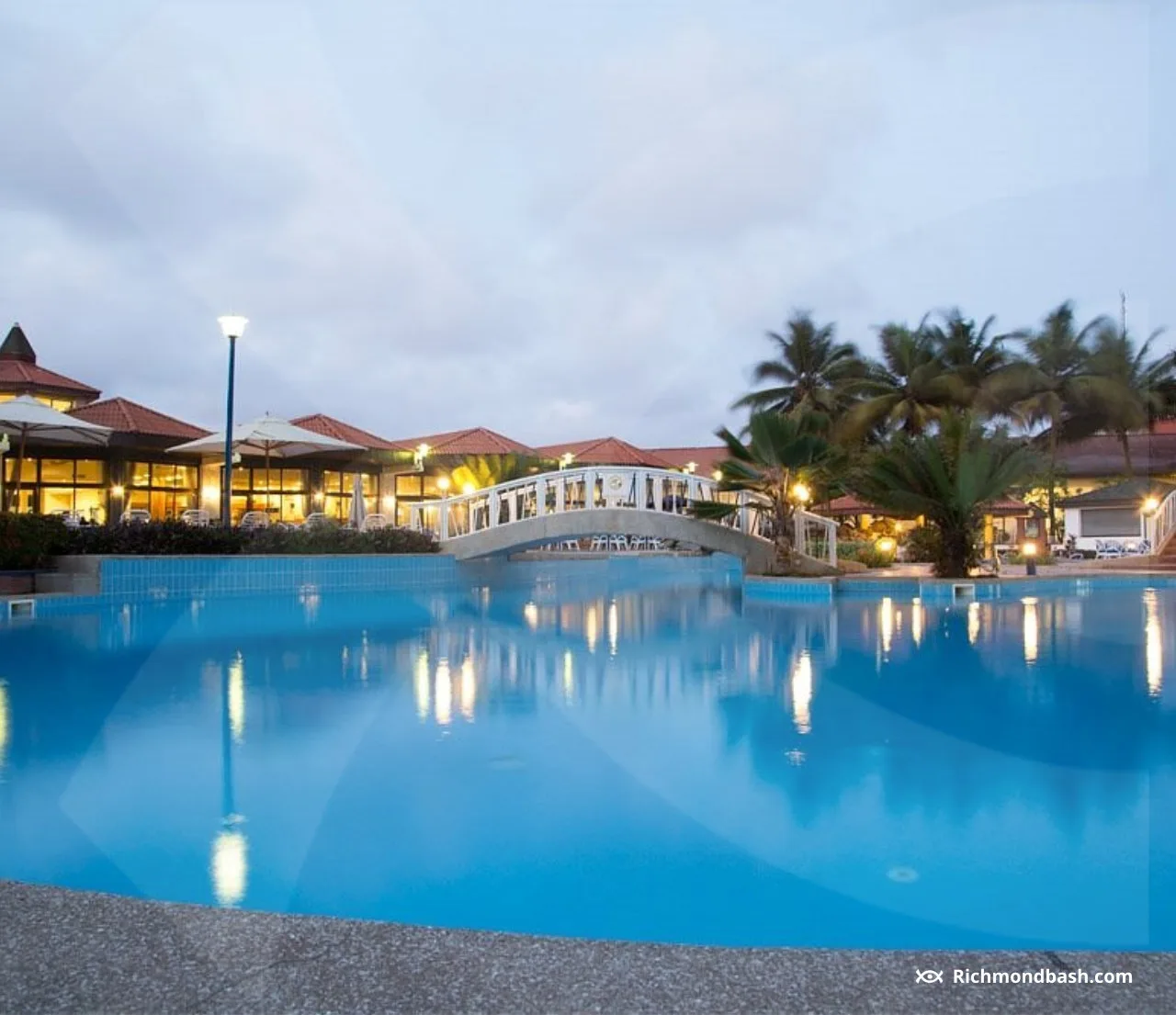 Ghana’s Enchanting Beach Resorts: A Haven for Relaxation and Adventure Hotel Beach Accra Ghana